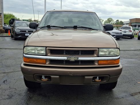 Used 2003 Chevrolet Blazer LS w/ Preferred Equipment Group AWD/4WD image 2