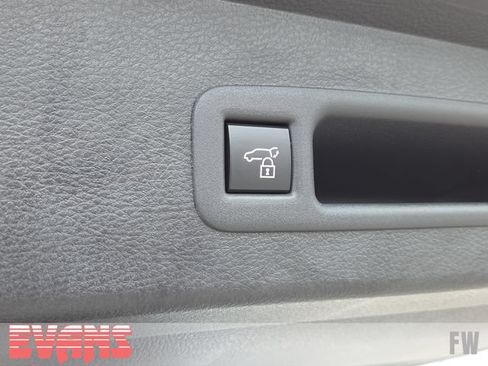 Certified 2026 Toyota Sienna Limited AWD/4WD image 34