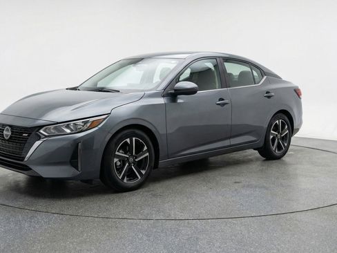 Used 2025 Nissan Sentra SV FWD image 3