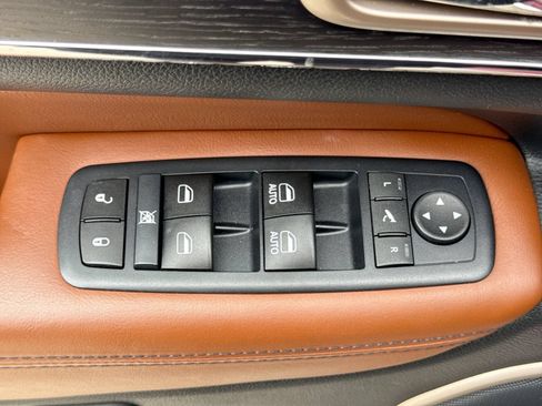 Used 2017 Jeep Grand Cherokee Summit w/ Platinum Series Group AWD/4WD image 20
