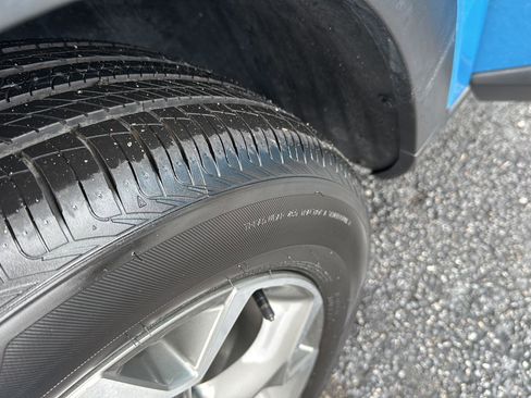 Certified 2025 Chevrolet Trax LT w/ Driver Confidence Package image 36