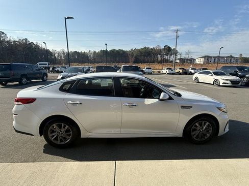 Used 2020 Kia Optima LX image 7