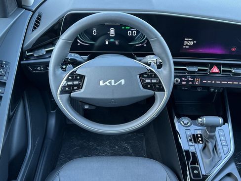 New 2026 Kia Niro SX image 14