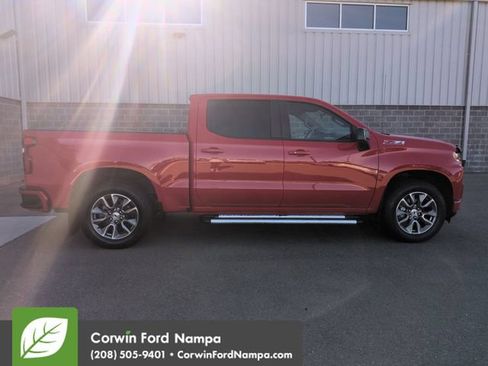 Used 2021 Chevrolet Silverado 1500 RST w/ True North Edition Plus AWD/4WD image 2