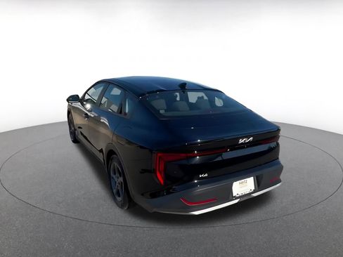 Used 2025 Kia K4 FWD image 11
