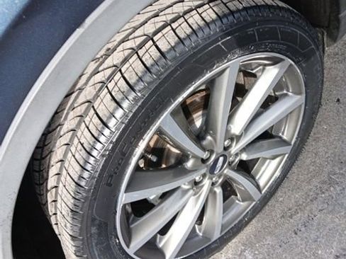 Used 2020 Lincoln Corsair Reserve image 12