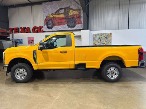 Used 2025 Ford F250 XLT w/ 360-Degree Camera Package image 4