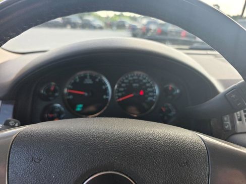 Used 2012 GMC Yukon XL Denali RWD image 18