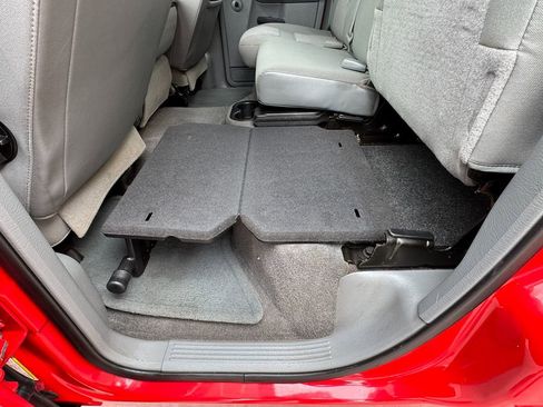 Used 2007 Dodge Ram 3500 Truck SLT image 25