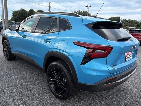 New 2026 Chevrolet Trax ACTIV w/ Sunroof Package FWD image 11