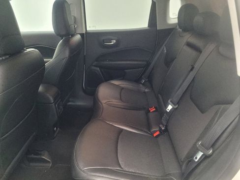 Used 2021 Jeep Compass Latitude FWD image 18