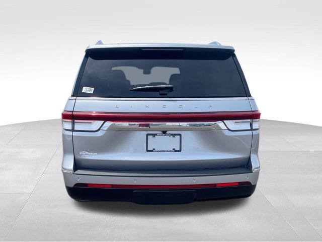 Used 2023 Lincoln Navigator Reserve AWD/4WD image 7
