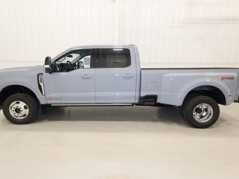 New 2025 Ford F350 Lariat w/ Lariat Ultimate Package image 5