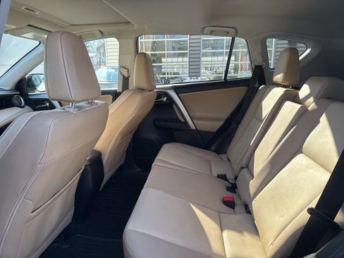 Used 2015 Toyota RAV4 Limited image 20