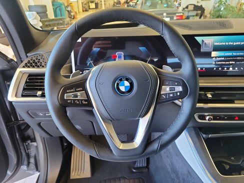 New 2026 BMW X5 xDrive50e w/ Climate Comfort Package image 20