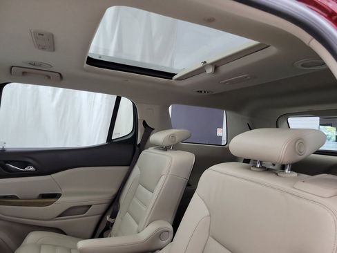 Certified 2018 GMC Acadia Denali w/ Technology Package image 11