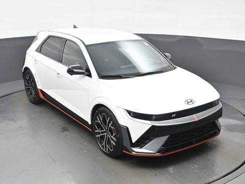 Certified 2025 Hyundai Ioniq 5 N AWD/4WD image 39