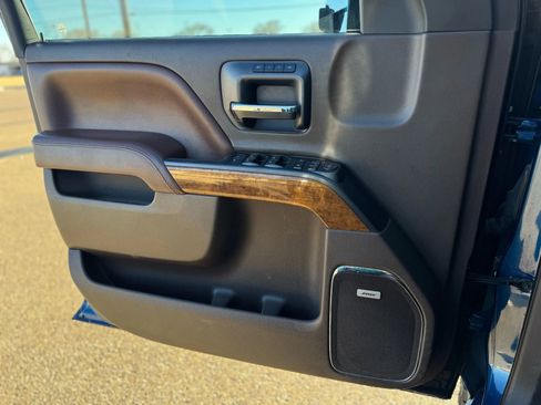 Used 2016 Chevrolet Silverado 2500 High Country w/ High Country Premium Package image 15