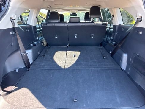 Used 2026 Toyota Highlander XLE AWD/4WD image 46