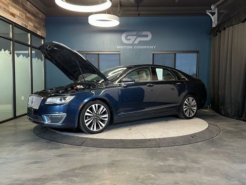 Used 2017 Lincoln MKZ Reserve image 26