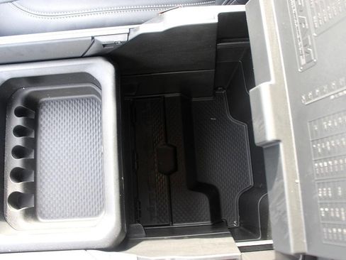 Used 2025 RAM 1500 Big Horn image 24