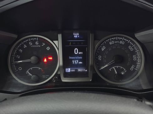 Used 2022 Toyota Tacoma SR5 image 26