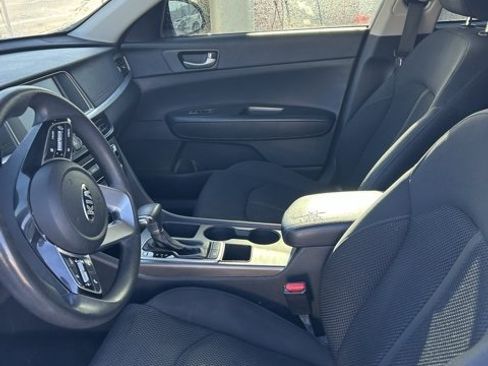 Used 2019 Kia Optima LX image 7