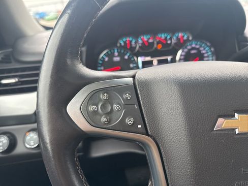 Used 2015 Chevrolet Suburban LTZ image 20