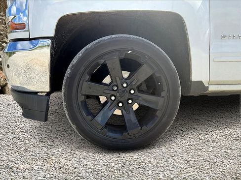 Used 2017 Chevrolet Silverado 1500 LT w/ All Star Edition image 9