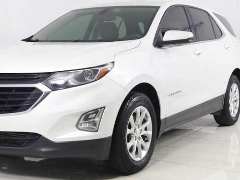 Used 2018 Chevrolet Equinox LT image 49