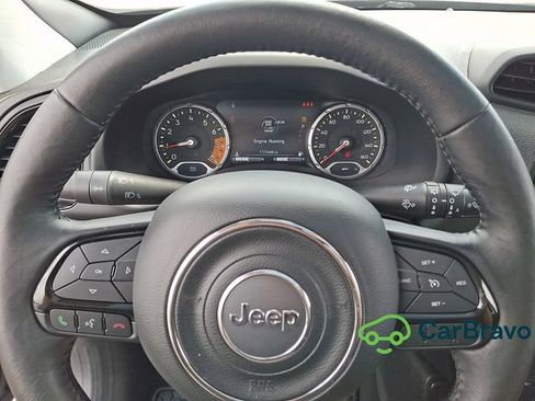 Used 2019 Jeep Renegade Altitude w/ UConnect 8.4 Nav Group AWD/4WD image 19