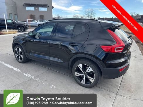 Used 2021 Volvo XC40 P8 Recharge image 5