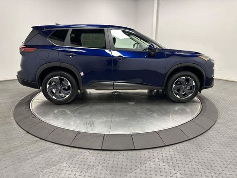 Used 2026 Nissan Rogue SV AWD/4WD image 15