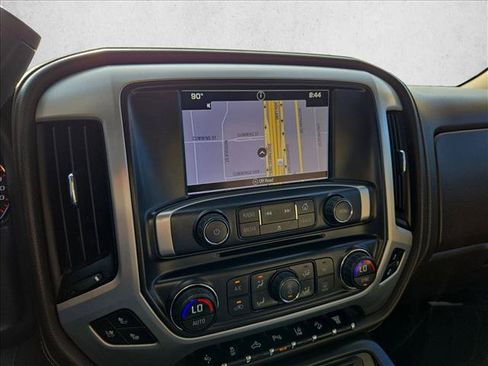 Used 2016 GMC Sierra 2500 SLT w/ Duramax Plus Package AWD/4WD image 10