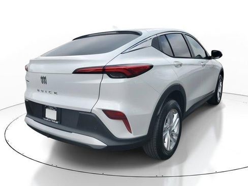 New 2026 Buick Envista Preferred image 3