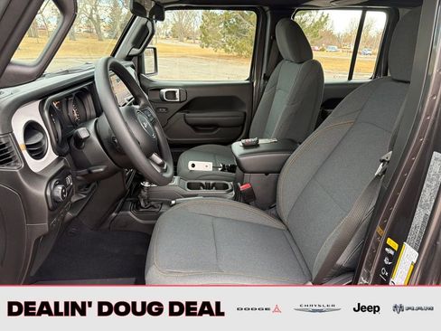 New 2026 Jeep Gladiator Sport image 9