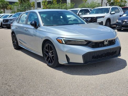 Used 2025 Honda Civic Sport image 31