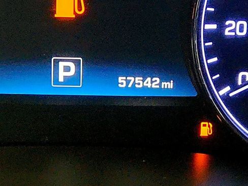 Used 2017 Genesis G80 3.8 w/ Option Group 02 image 16