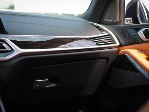 Used 2021 BMW X7 M50i AWD/4WD image 35