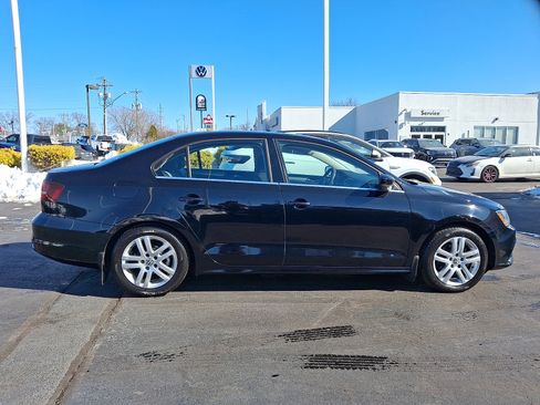 Used 2017 Volkswagen Jetta S image 7