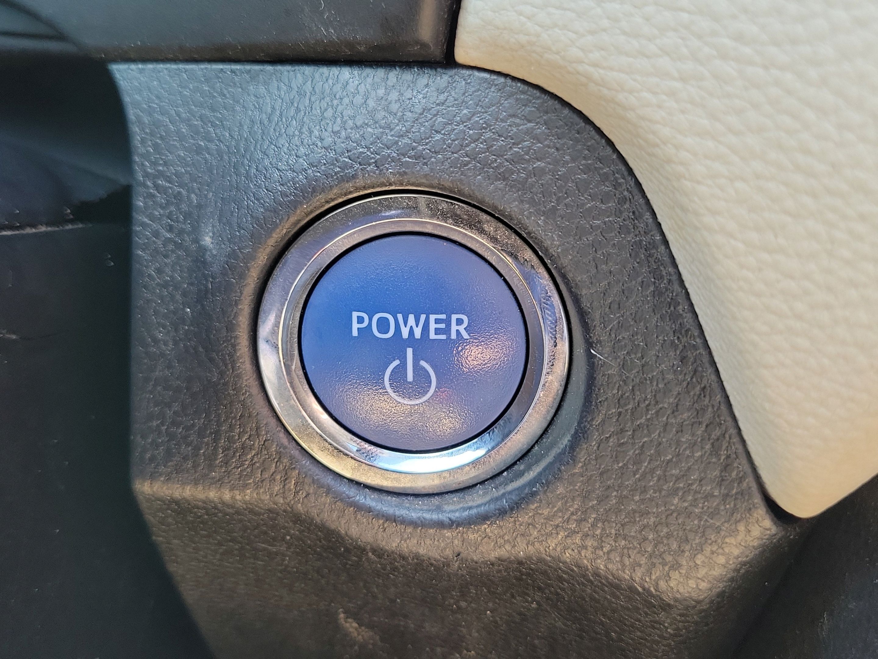 Used 2022 Toyota RAV4 XLE w/ Convenience Package AWD/4WD image 31