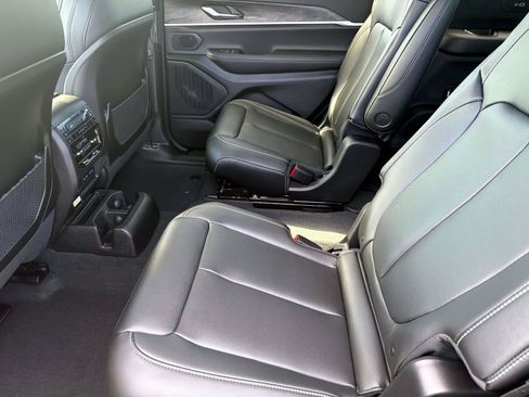 New 2026 Jeep Grand Cherokee L Limited AWD/4WD image 6