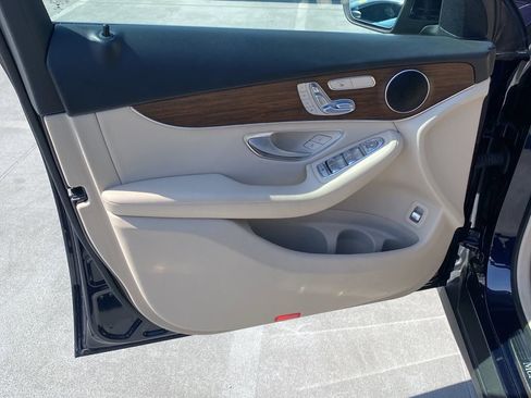 Certified 2022 Mercedes-Benz GLC 300 4MATIC image 9