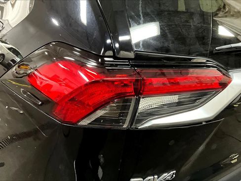 Used 2023 Toyota RAV4 Limited image 29