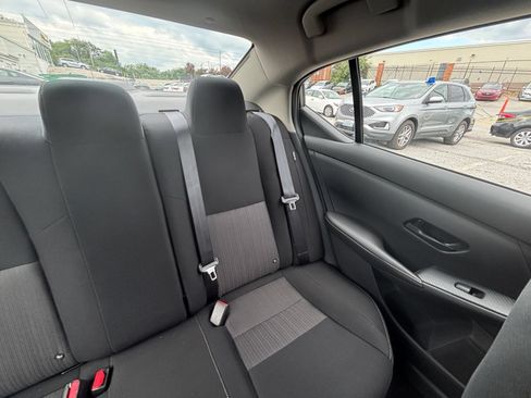Used 2025 Nissan Sentra SV FWD image 34