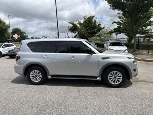 Used 2023 Nissan Armada S AWD/4WD image 8