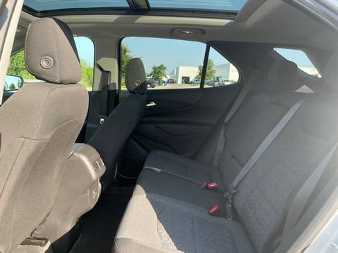 Used 2022 Chevrolet Equinox LT AWD/4WD image 34
