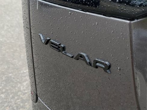 New 2026 Land Rover Range Rover Velar Dynamic SE image 6