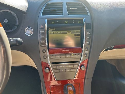 Used 2011 Lexus ES 350 image 21