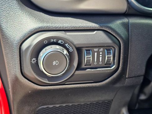 Used 2022 Jeep Wrangler Unlimited Sport AWD/4WD image 22